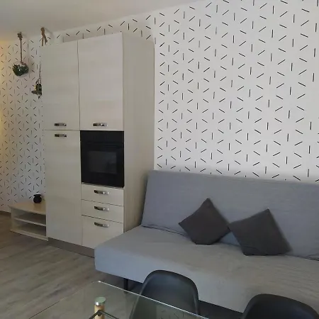 Апартаменты Dei Fiori Луино