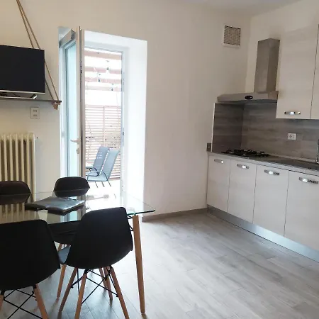 Apartment Dei Fiori Luino